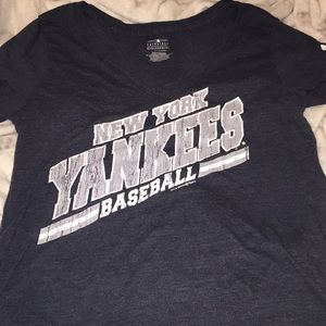 Vintage Yankees ball shirt